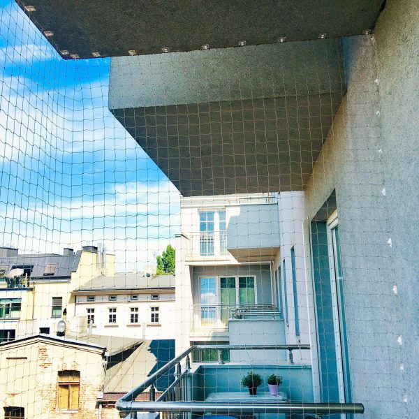 siatka na balkon dla kota bez wiercenia